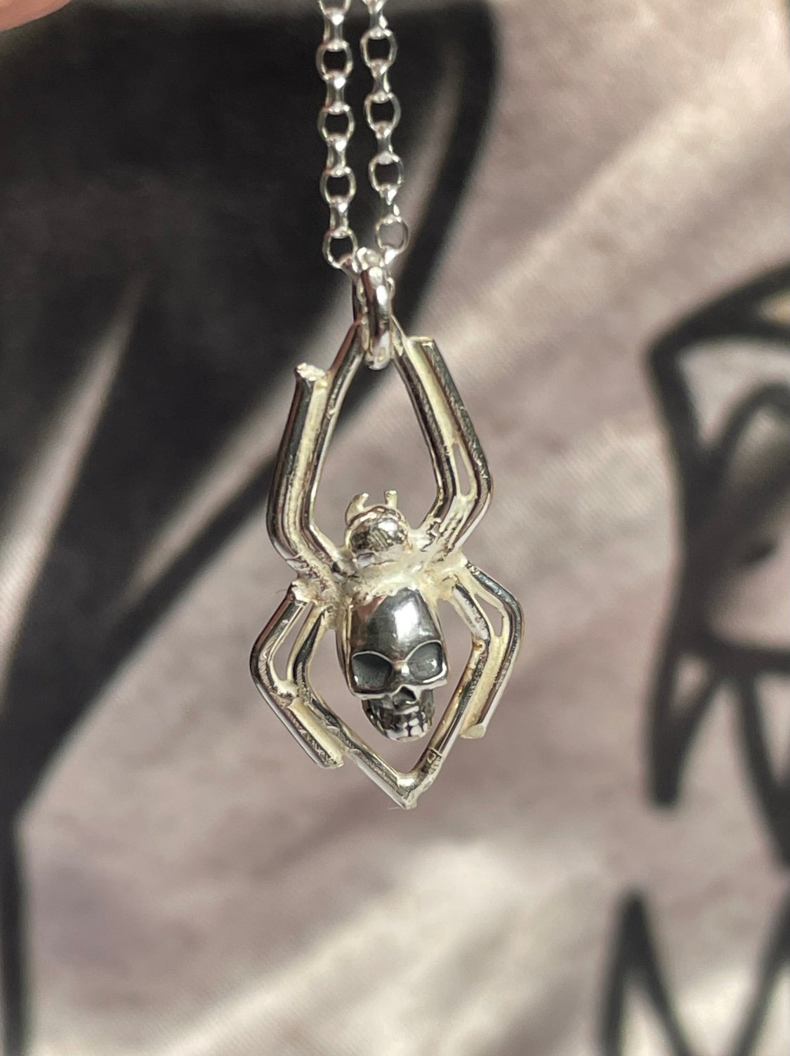 Spider skull pendant